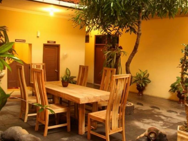 Sagan Huis Hotel Yogyakarta Exterior foto