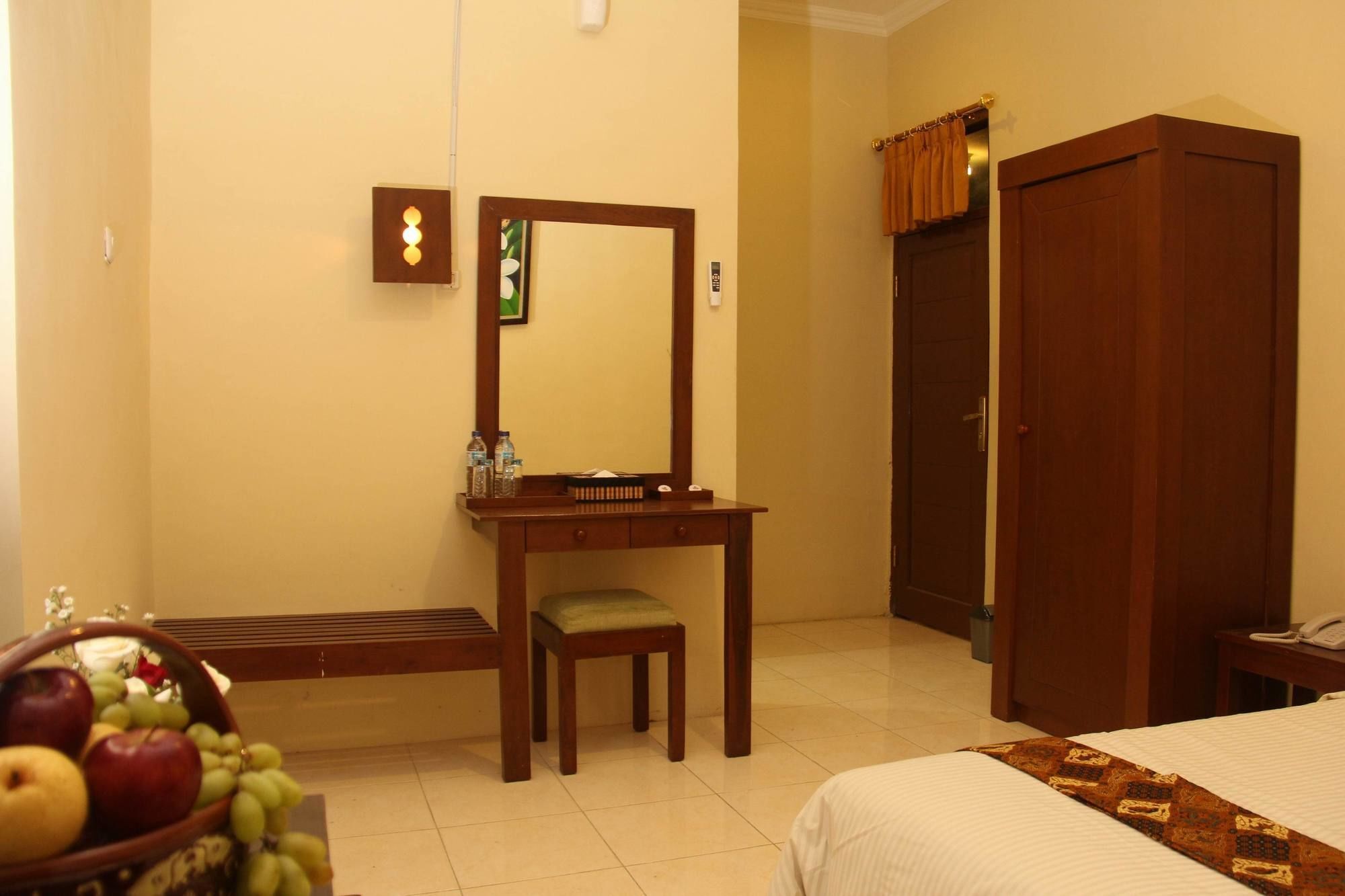 Sagan Huis Hotel Yogyakarta Exterior foto